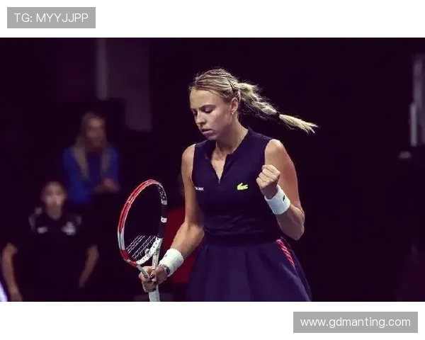 网球赛季激战正酣 世界顶级选手争夺年度冠军头衔