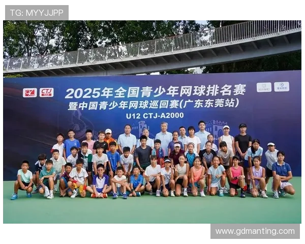 网球赛场风云再起 新星崛起与老将对决精彩纷呈